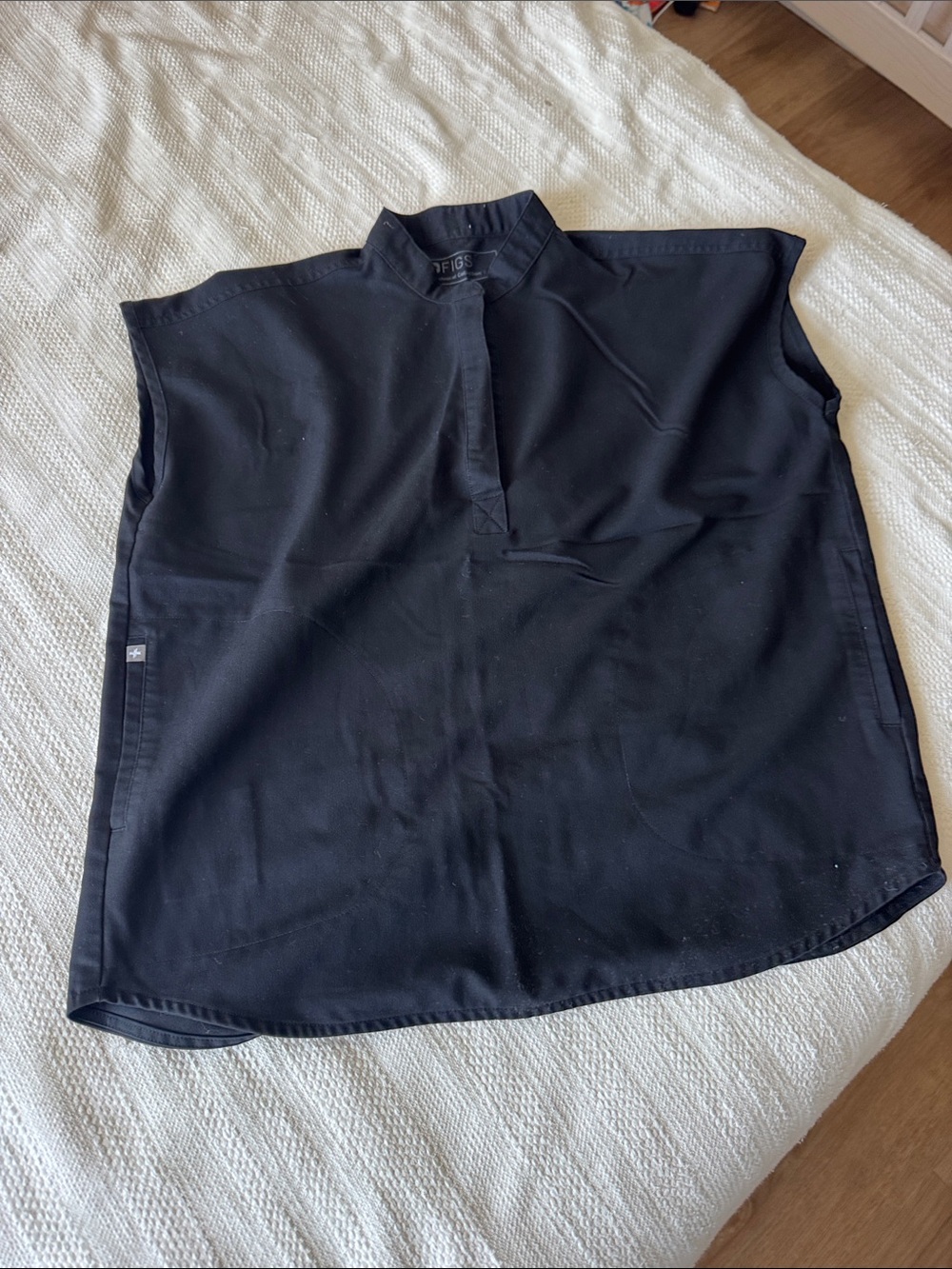 FIGS Black Sleeveless Popover Tunic